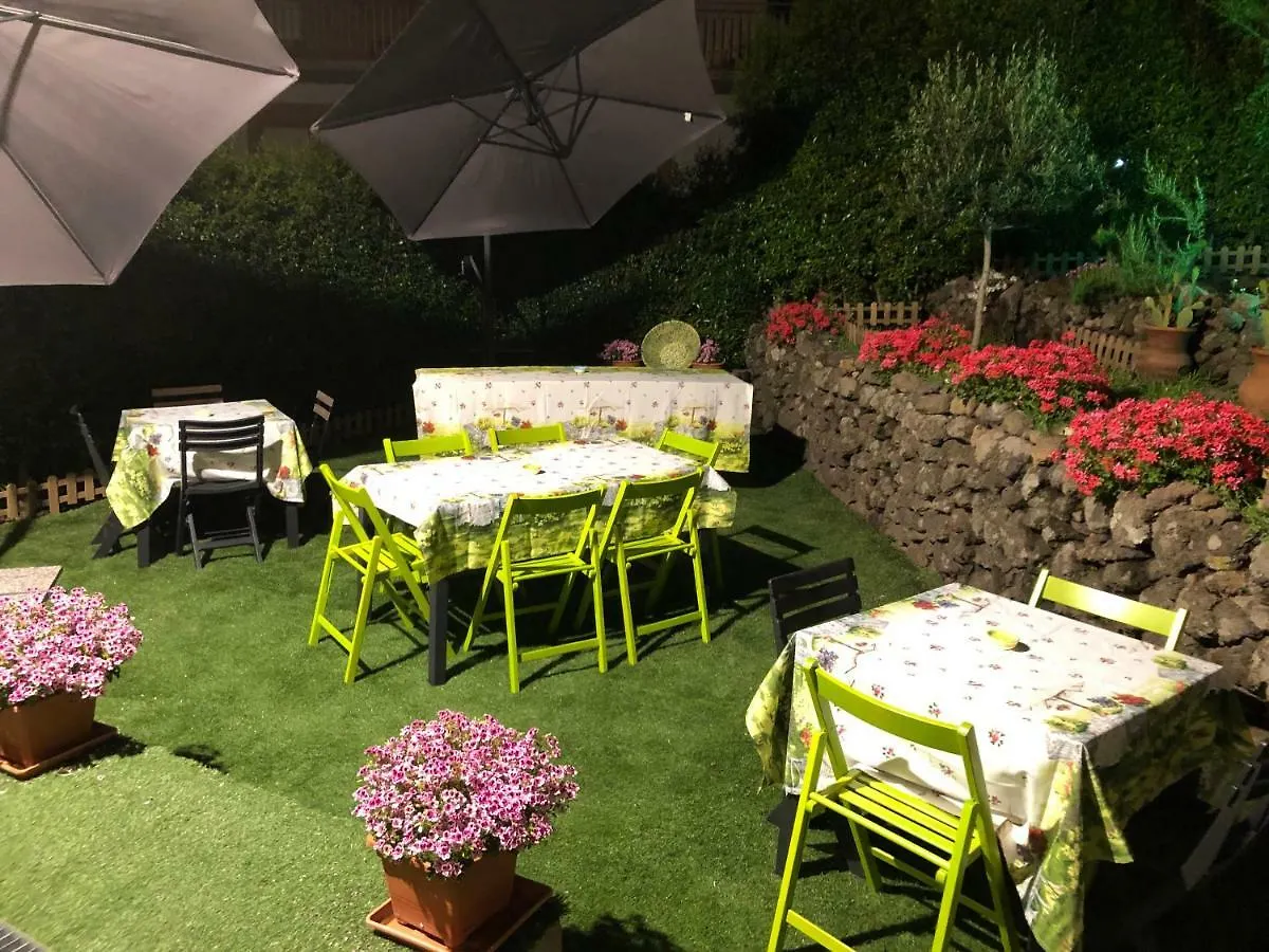 Hotel Etna Vintage à Linguaglossa Maison d'hôtes
